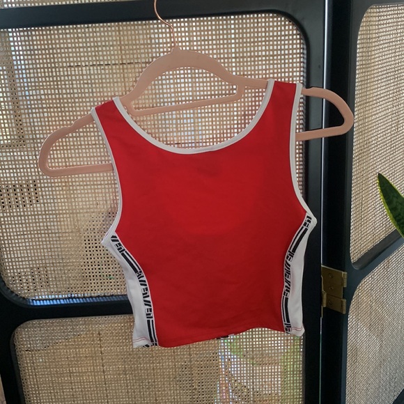 LF Los Angeles Top - Picture 2 of 3